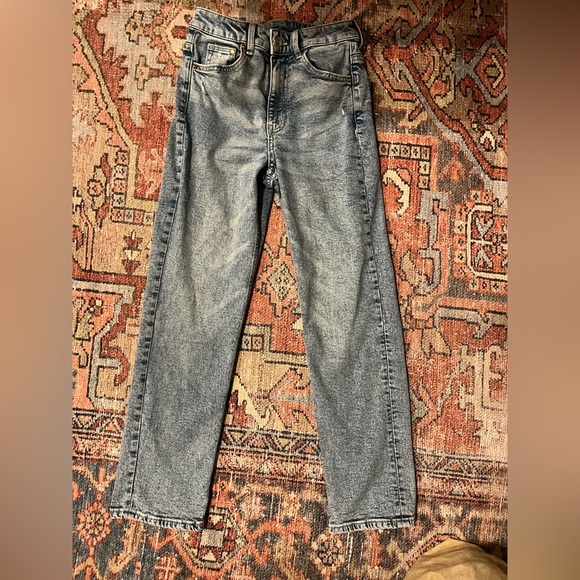 H&M High Waisted Straight Women's Jeans - Picture 1 of 4